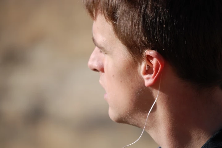 earHero earphones don't block the entire ear canal, reportedly allowing users to still hear outside noises