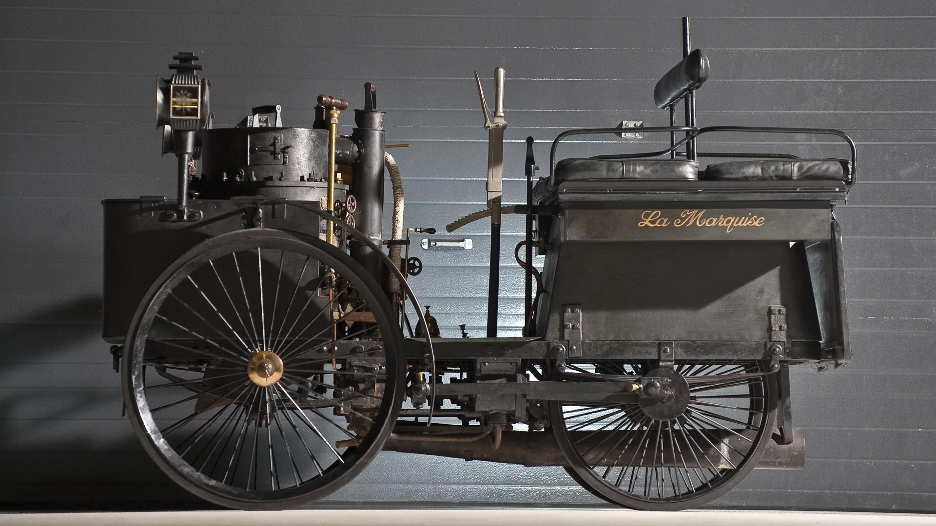 1884 De Dion Bouton et Trepardoux Dos-a-Dos Steam Runabout