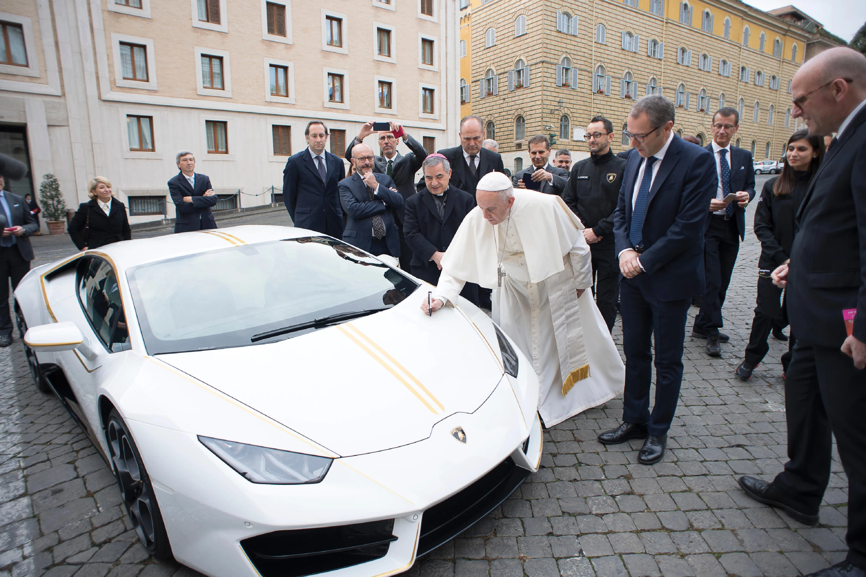 In 2017, Lamborghini gifted Pope Francis a $200,000 Huracan, which he blessed and added his signature on the car’s hood, before auctioning it for charity. RM Sotheby’s estimated it would fetch $300,000 to $450,000 when it went to auction in May 2018, but its price soared well beyond expectations, perhaps due to the Papal provenance, but also perhaps partially due to the potential for a charitable write-off. When the bidding war was over, it had sold for €809,375 (US$970,280)
