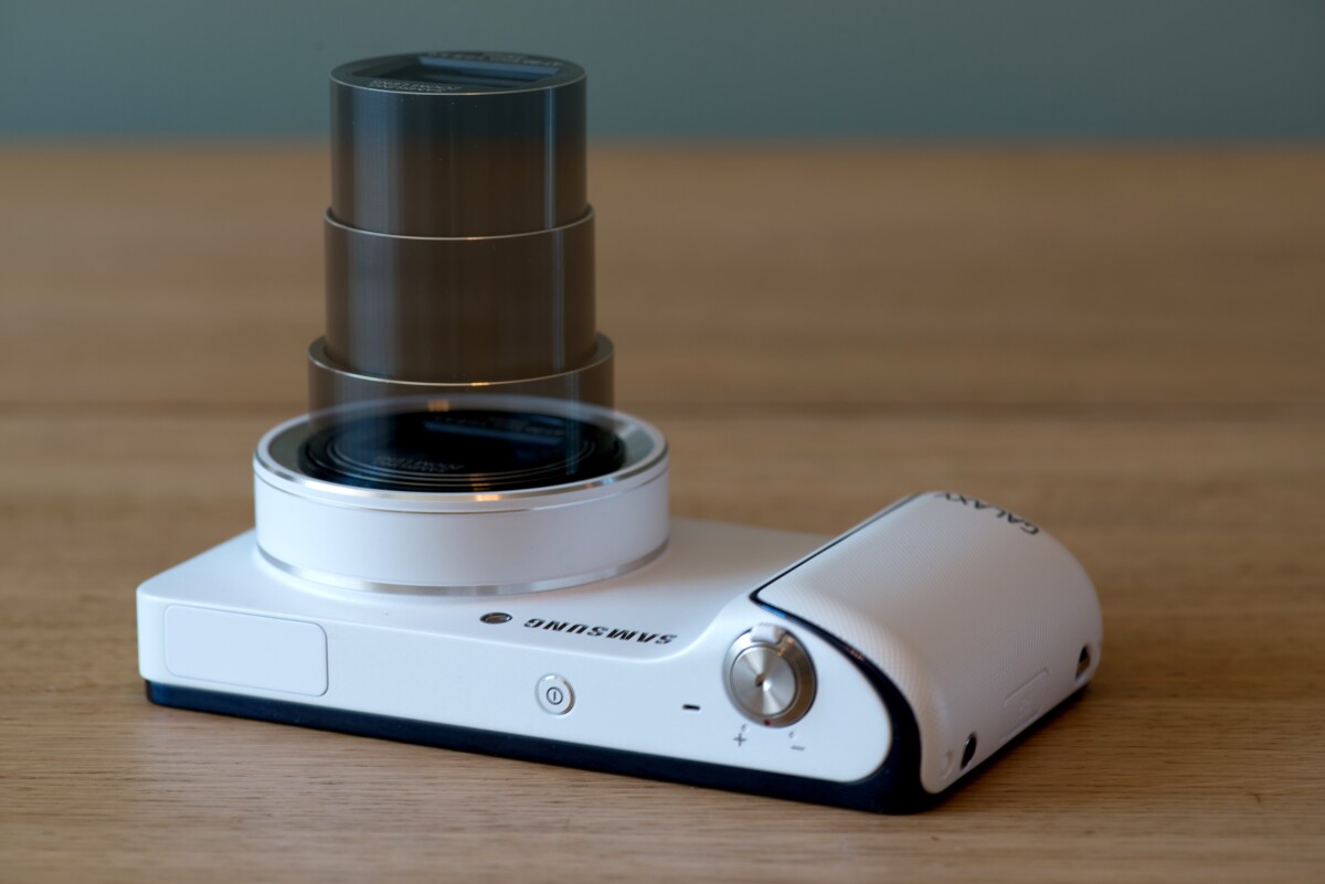 The optical zoom lens on the Samsung Galaxy Camera is a fantastic addition for mobile photography fans