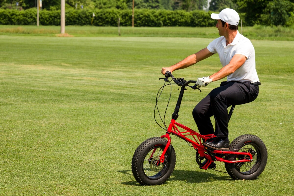 The Parillino is being made in both non-motorized and electric-assist versions