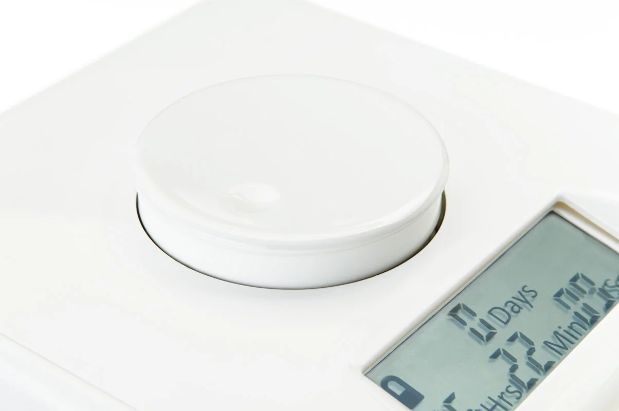 Once an item is locked inside, there is absolutely no way of opening the Kitchen Safe until the timer reaches zero