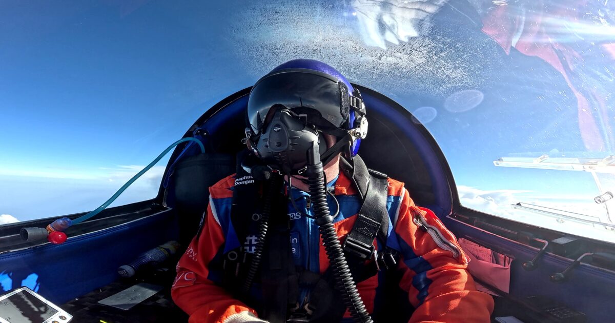 Solar aircraft sets new altitude record in Switzerland Solar aircraft sets new altitude record in Switzerland