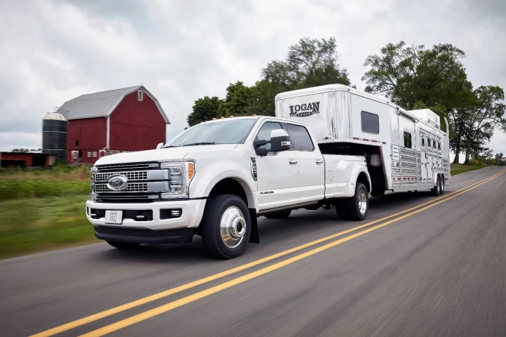 Ford's F450 Super Duty has some serious pulling power