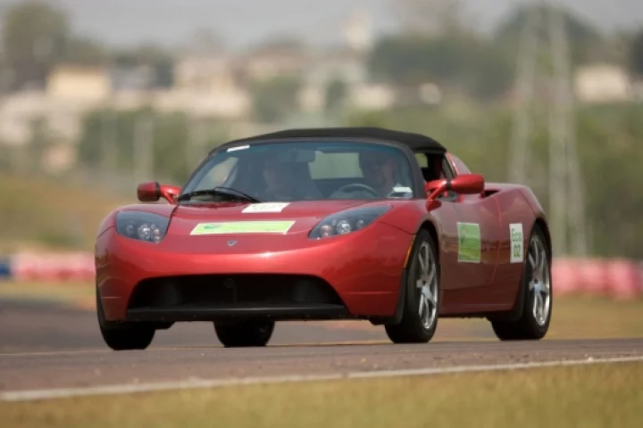 Tesla Roadster: 313 miles (501km) through the Australian Outback on a single charge
