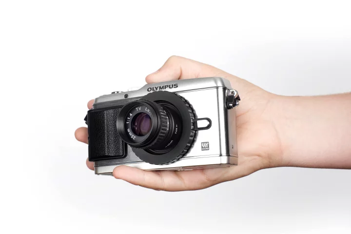 Photojojo has just added SLR Magic's 35mm f1.4 manual focus toy lens for Olympus and Panasonic Micro Four Thirds digital cameras to its range (All Photos: Photojojo)