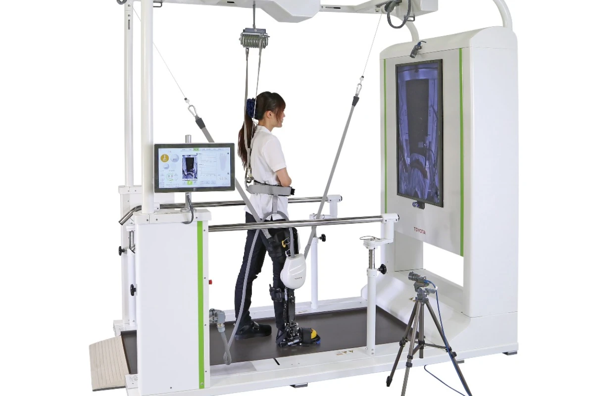 With the Welwalk system, patients with mobility issues learn how to walk again with the help of a smart robotic brace that is able to fine tune the level of support provided