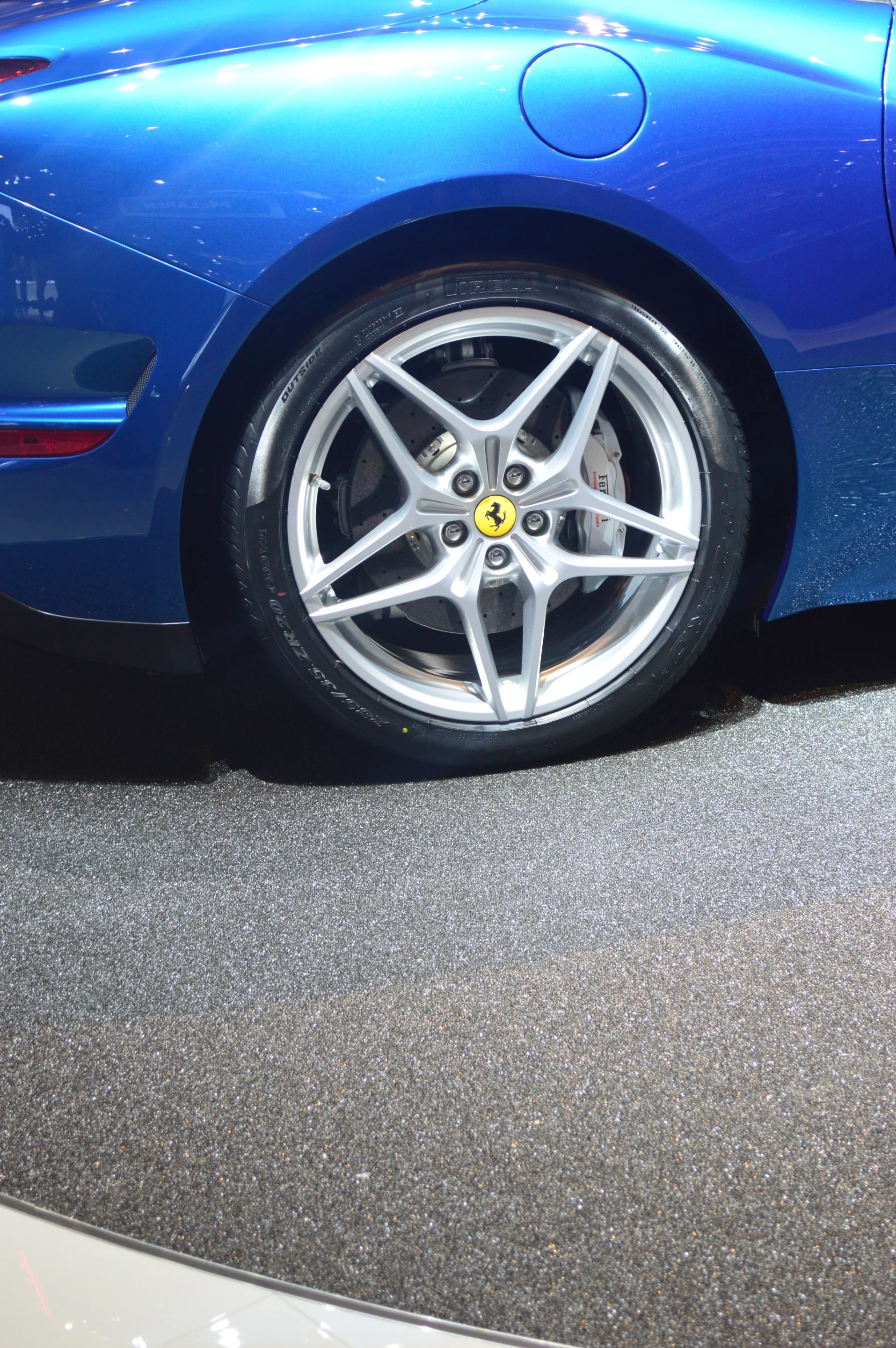 Wheel detail (Photo: CC Weiss/Gizmag)