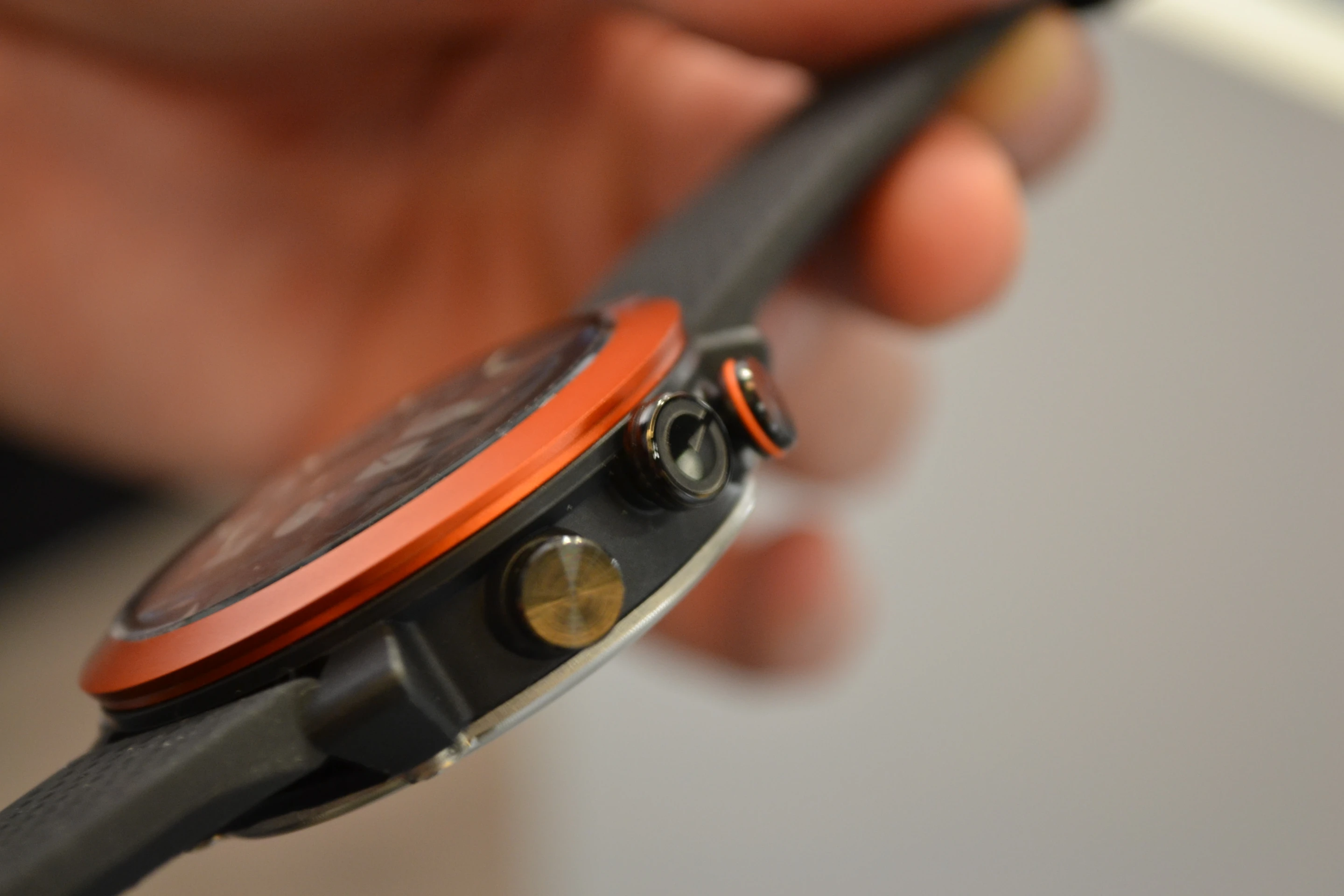 The Cogito Classic smartwatch demonstrated at Baselworld