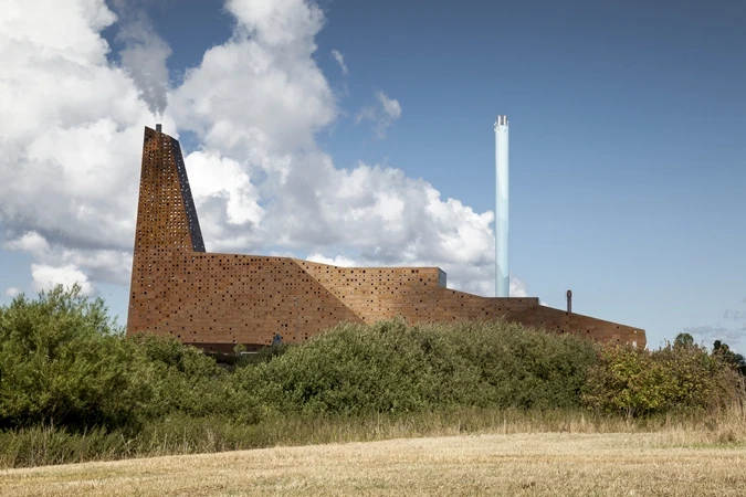 The Energy Tower takes inspiration from the local Roskilde Cathedral, with a 97 m (318 ft) spire