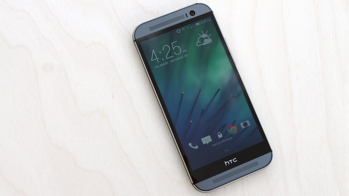 A new feature lets you tap twice on your sleeping phone's screen to wake it up