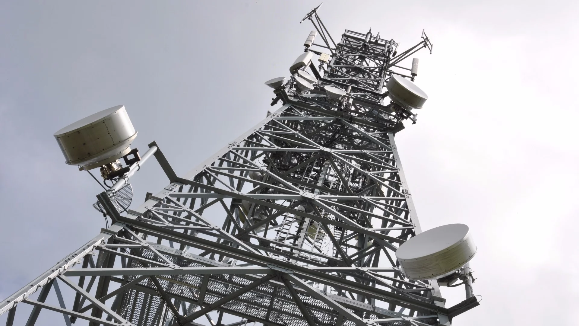 Internet of Things sensors could piggyback ambient radio waves instead of transmitting their own