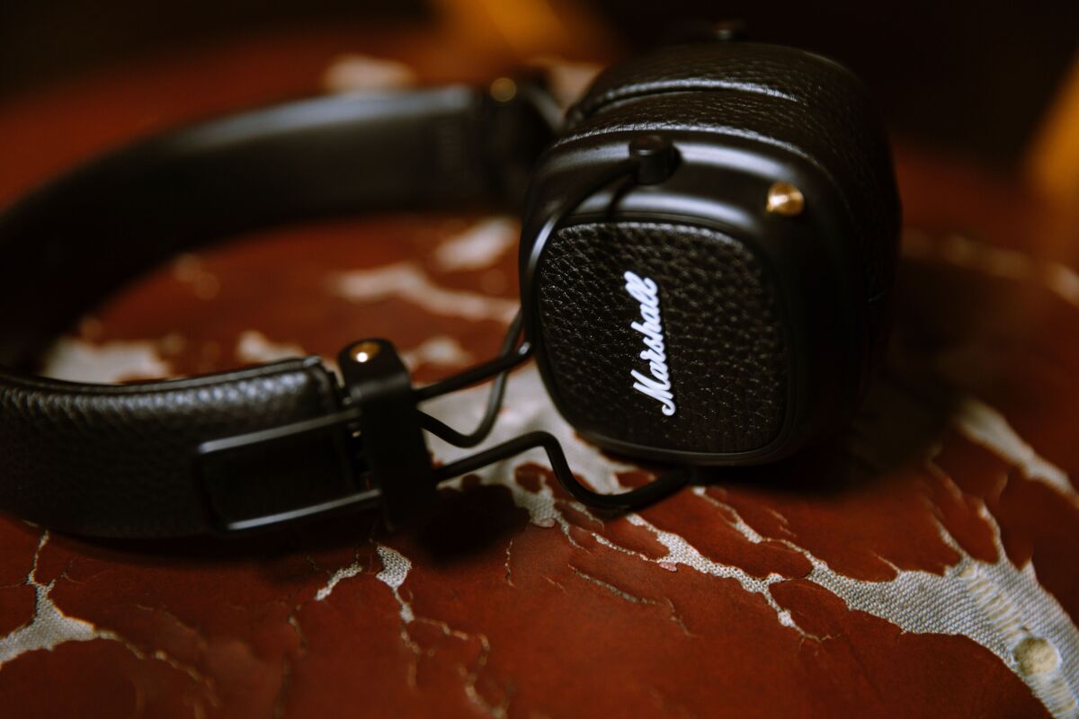 If black isn't your color, the Marshall Major III Voice headphones might not be for you
