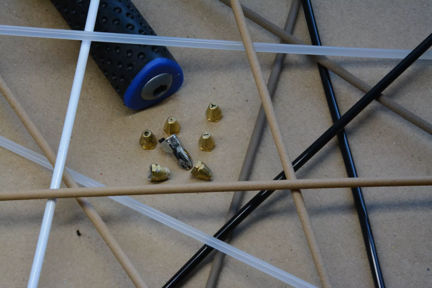 The Pro+ kit comes with a nozzle kit and six packs of 3Doodler filament strands