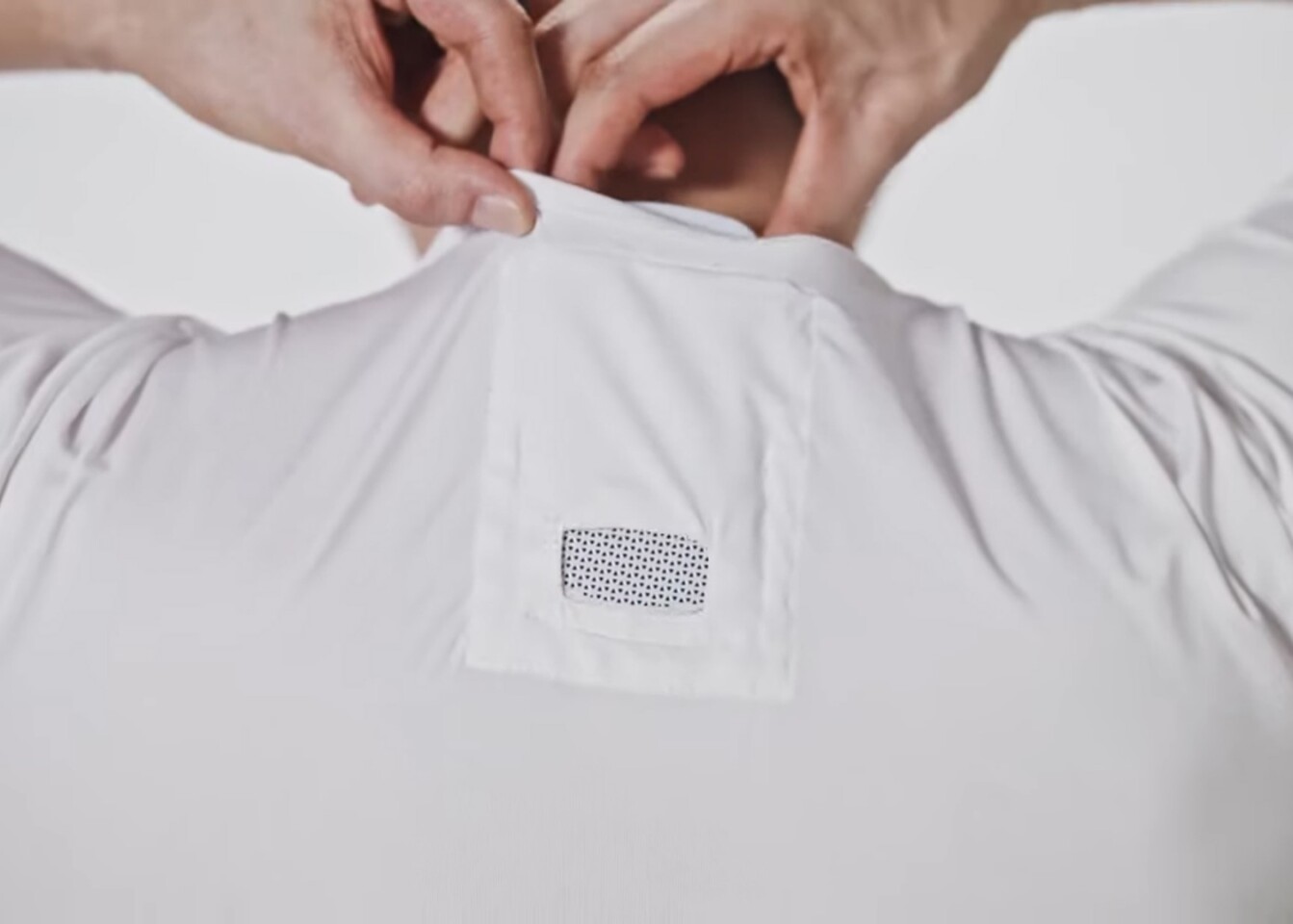 You need a customized t-shirt to use the Reon Pocket