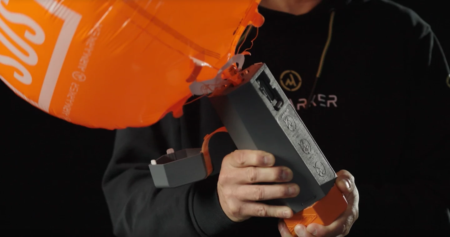 Twist the R.One bottom, and the helium canisters inflate the SOS balloon