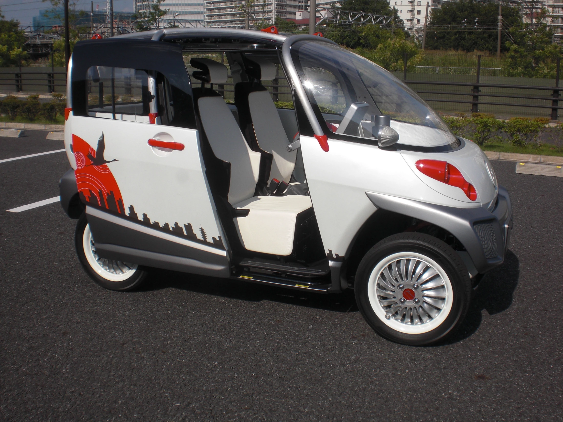 The drivers side of the right hand drive Concept One showing the full opening door width (Photo: Stephen Clemenger/Gizmag.com)