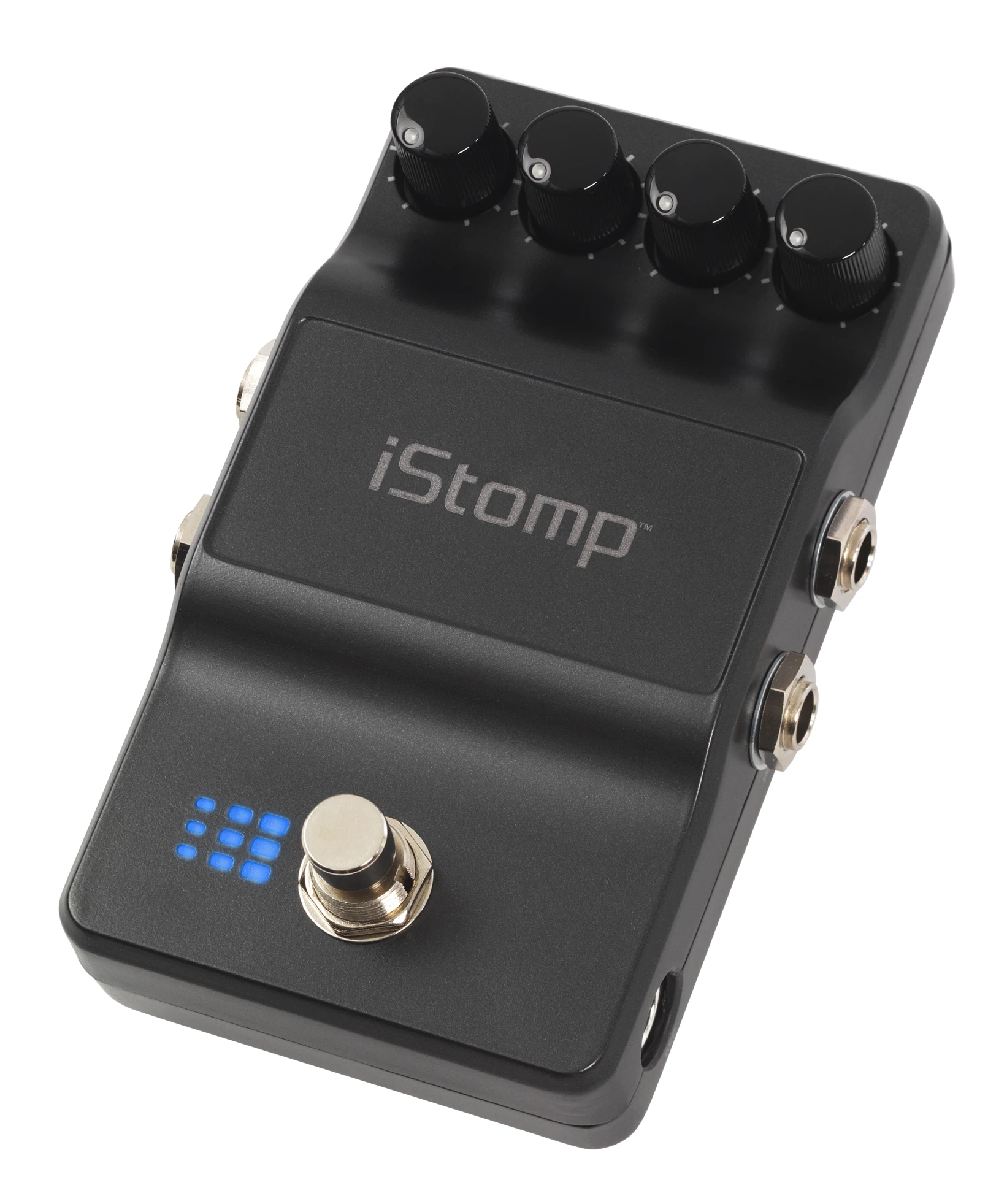 Users can place removable labels on the front of the iStomp to identify the loaded effect, or change the color of the LED