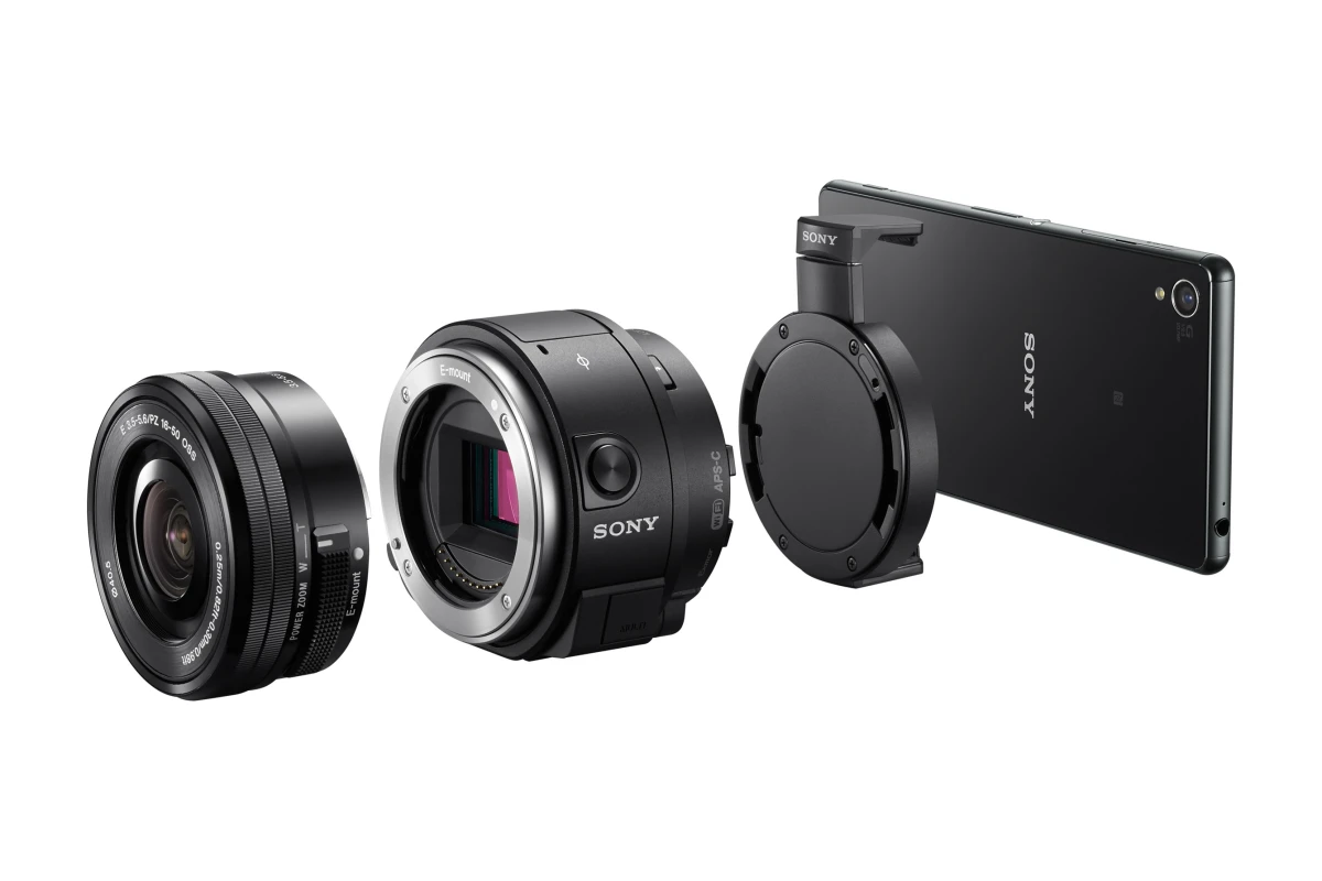 The Sony QX1 turns your smartphone into a mirrorless interchangeable lens camera