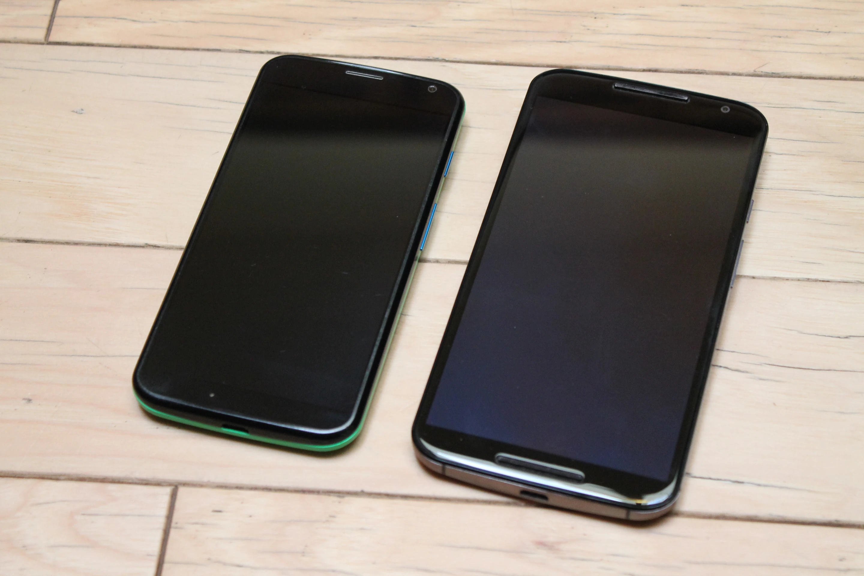 Almost everything about the new Moto X is bigger if not better (Photo: Eric Mack/Gizmag.com)
