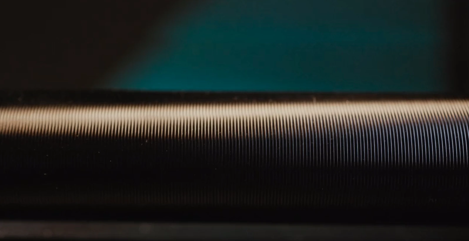 The newly textured exterior is designed to give users a more stable grip for more effective sparking