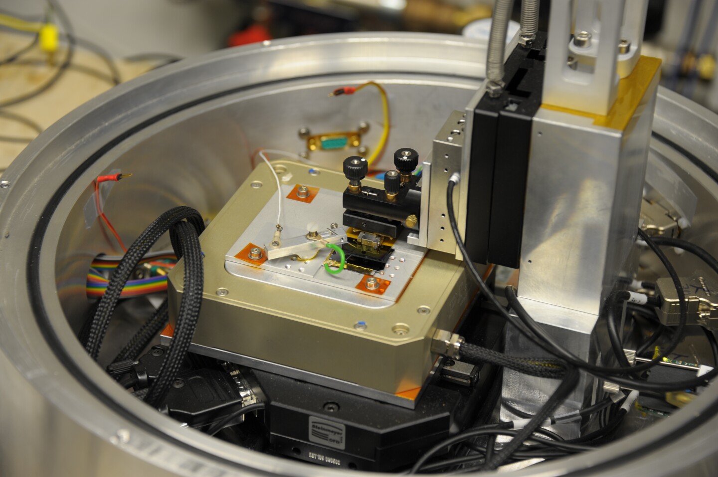 Interior of the nanopatterning tool