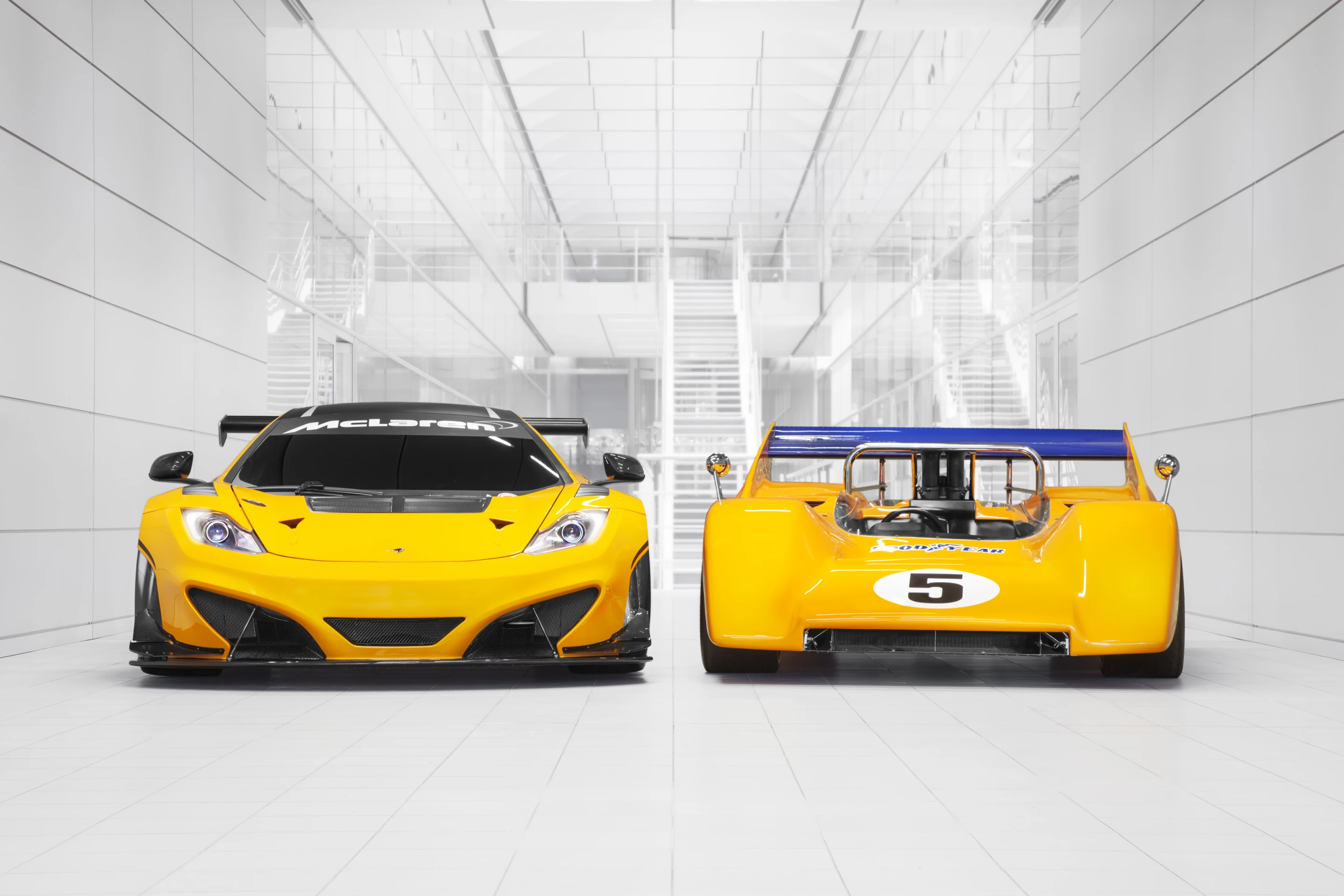 Producing 680 hp the M8D Can-Am car (right) continued to be developed even after Bruce's death, winning McLaren 9 out of 10 races in the 1970 season
