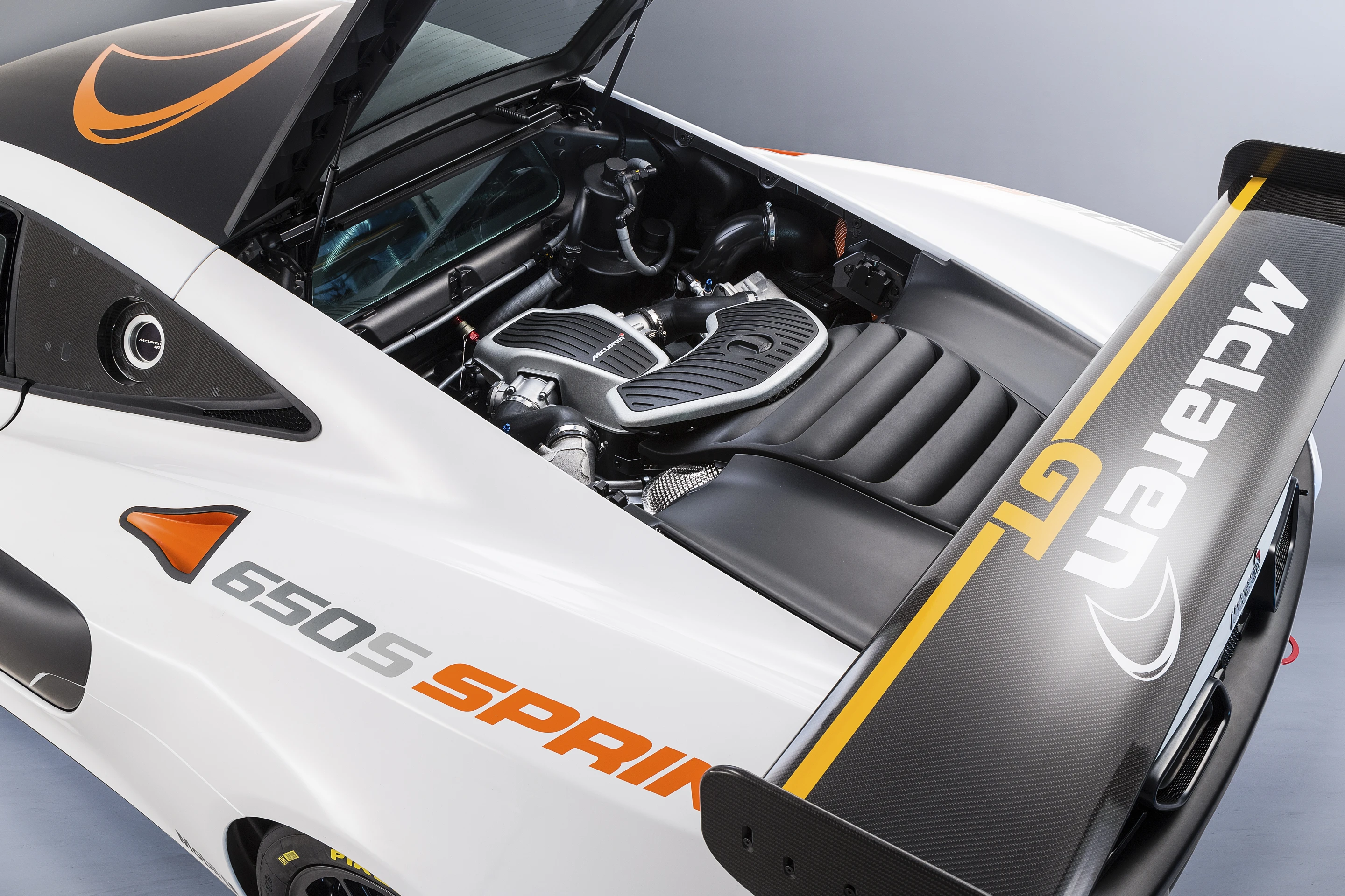 The 3.8 twin-turbo V8 still puts out the same 641 hp, however McLaren assures that a re-calibrated engine and gearbox will bring about a car that’s even more adept on the track