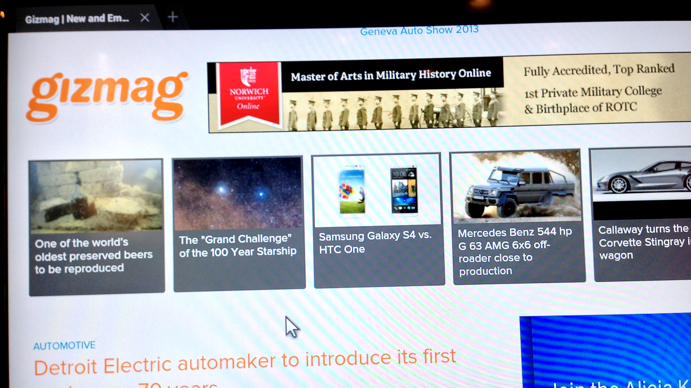 Yep, it has a web browser