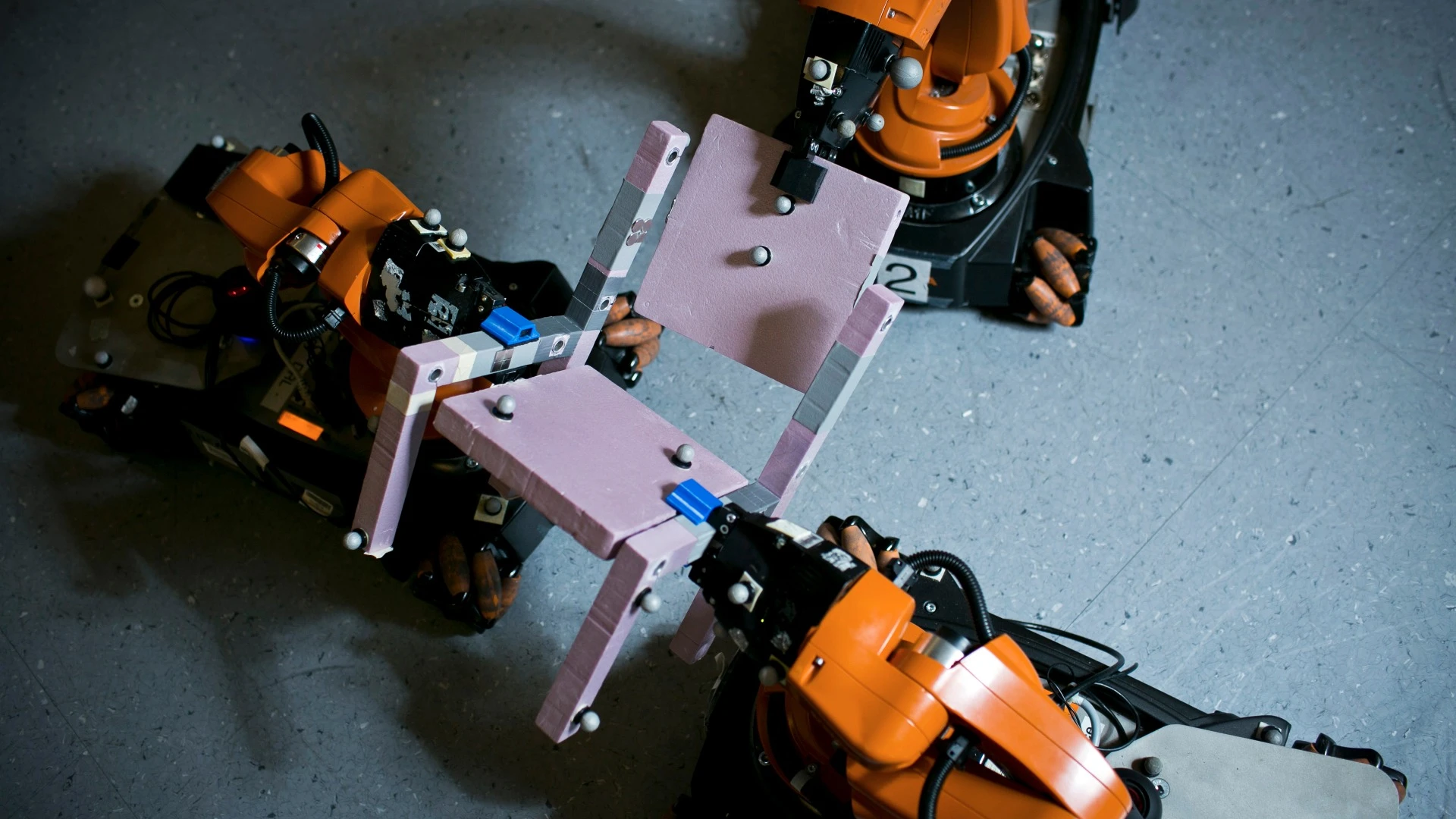 The MIT team's algorithm takes a different approach to existing methods, deferring difficult grip-related decisions until the easier parts of the task are complete