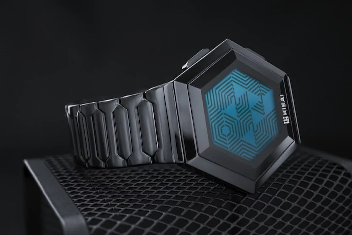 The Kisai Quasar hides time behind a pulsing geometric pattern