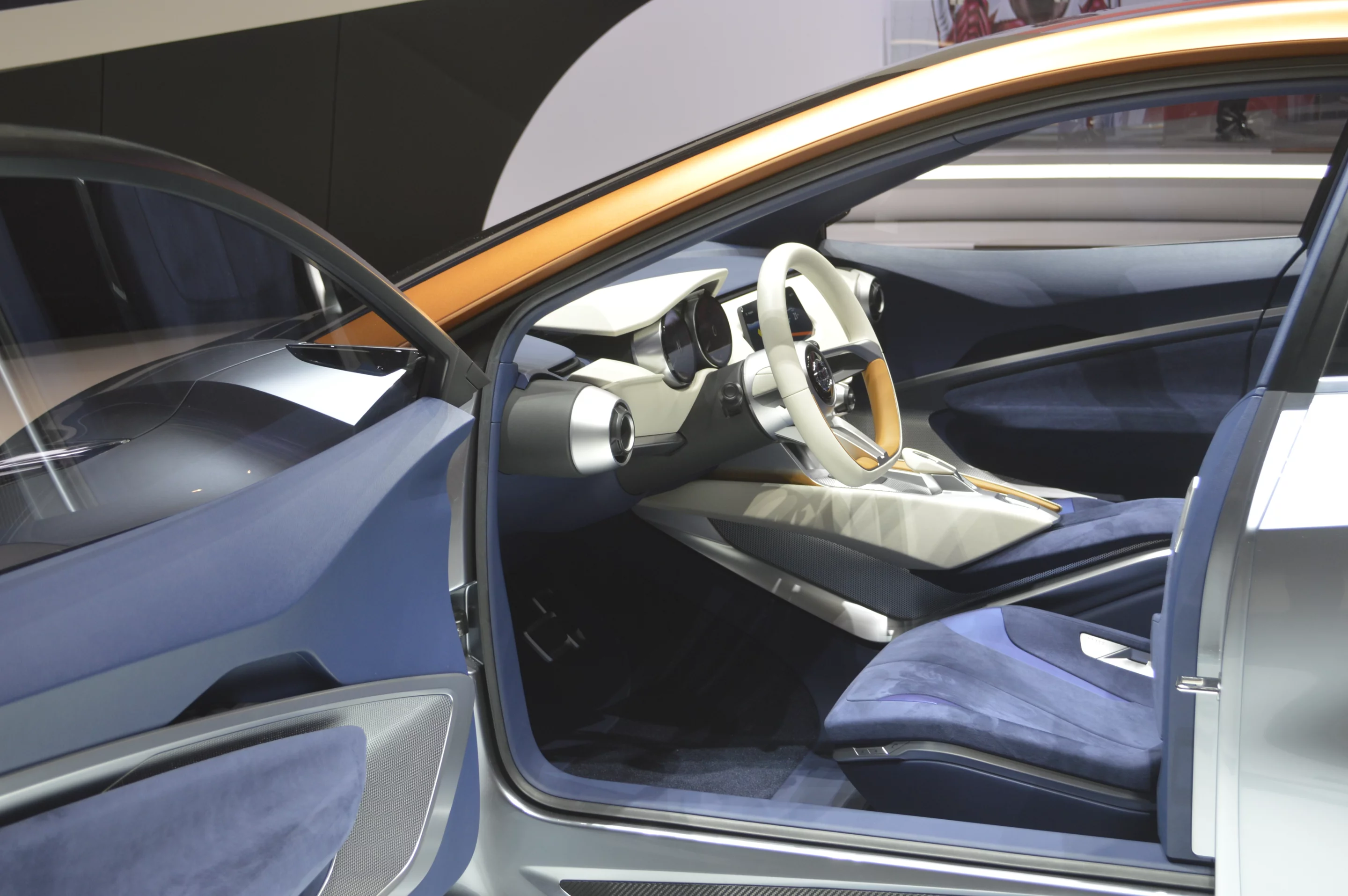 Nissan describes the Sway's interior as being "elegantly simple" (Photo: C.C. Weiss/Gizmag)