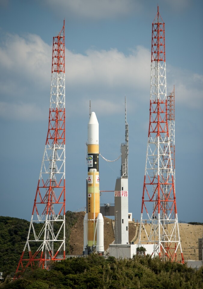 A Japanese H-IIA rocket carrying the NASA-JAXA GPM Core Observatory rolls out to launch pad 1 at the Tanegashima Space Center (Photo: NASA/Bill Ingalls)