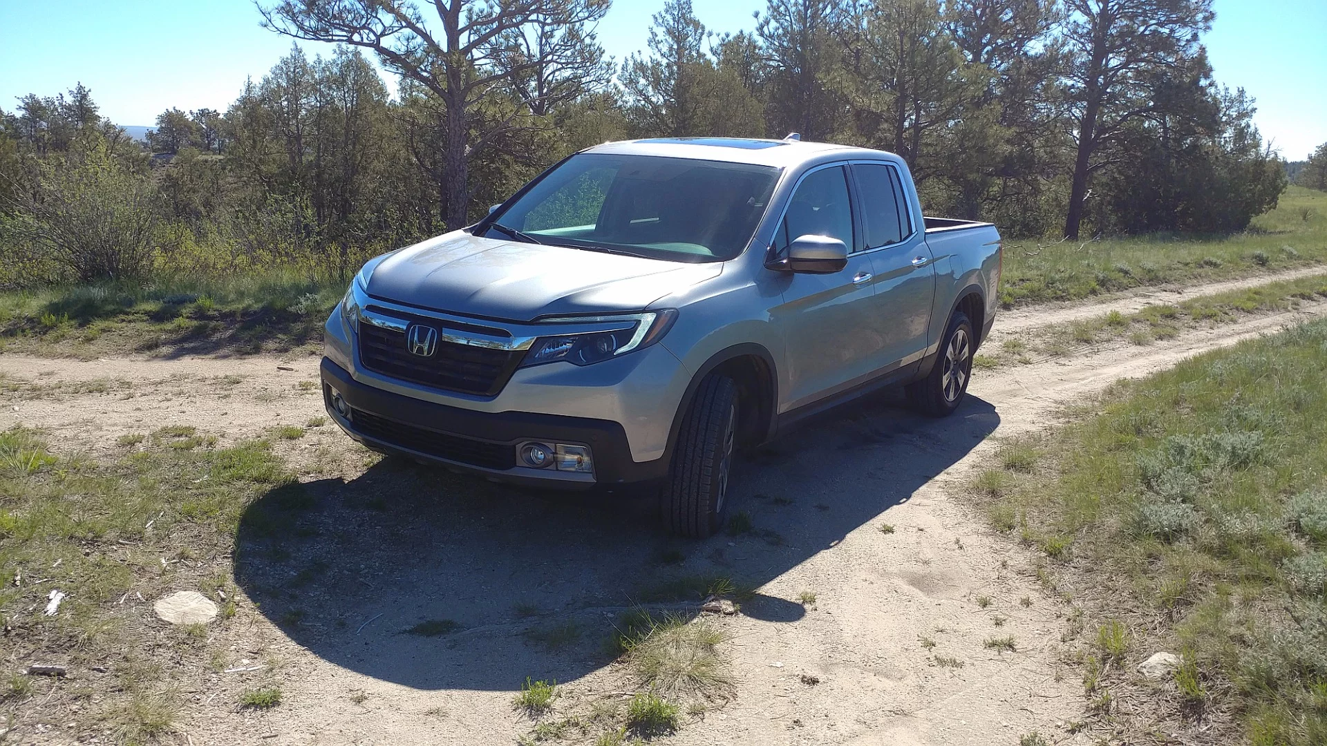 The 2017 model follows on from the first-generation Ridgeline, which entered the market in 2005