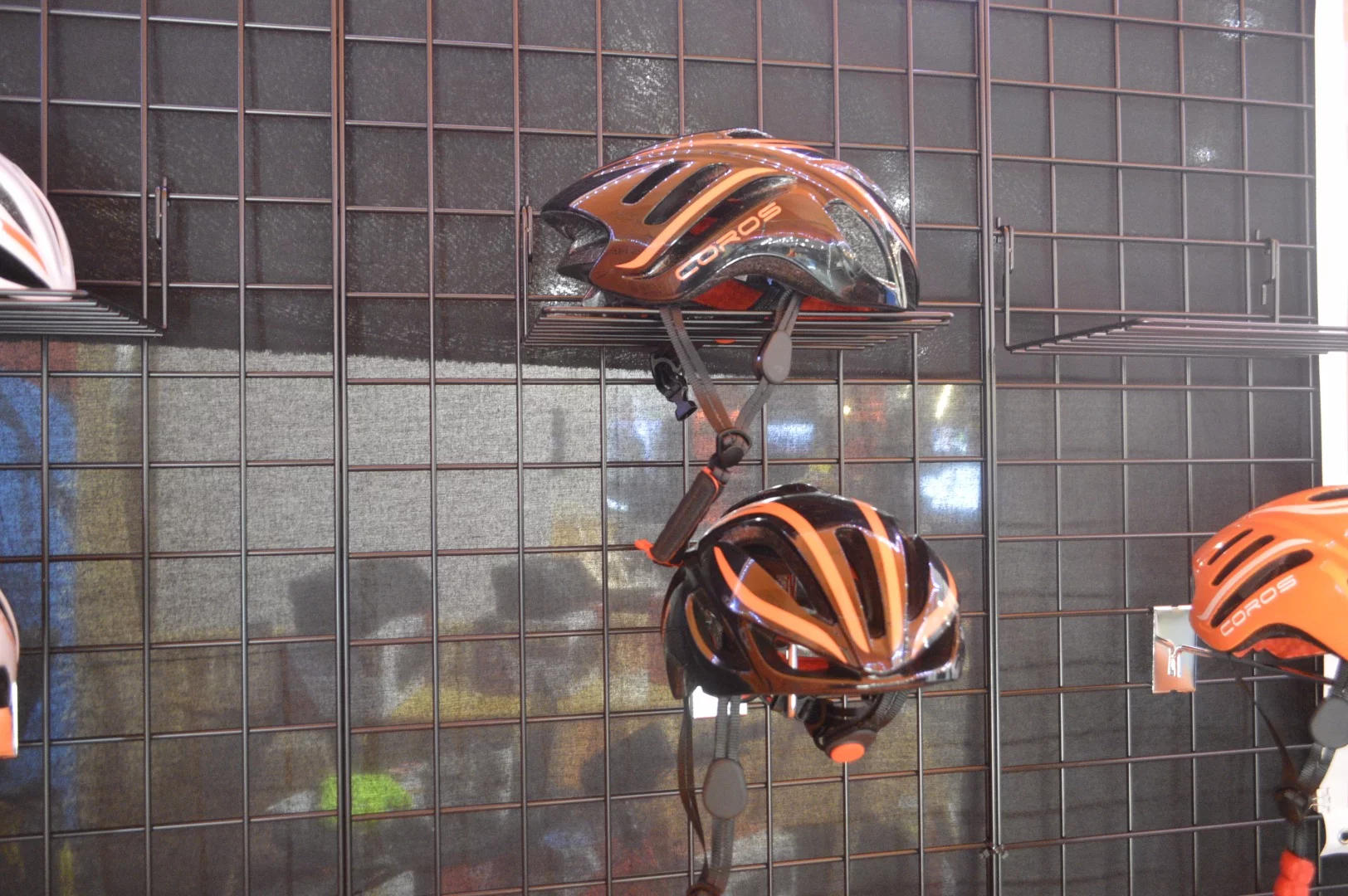 Coros shows the Linx at Outdoor Retailer Summer Market 2016