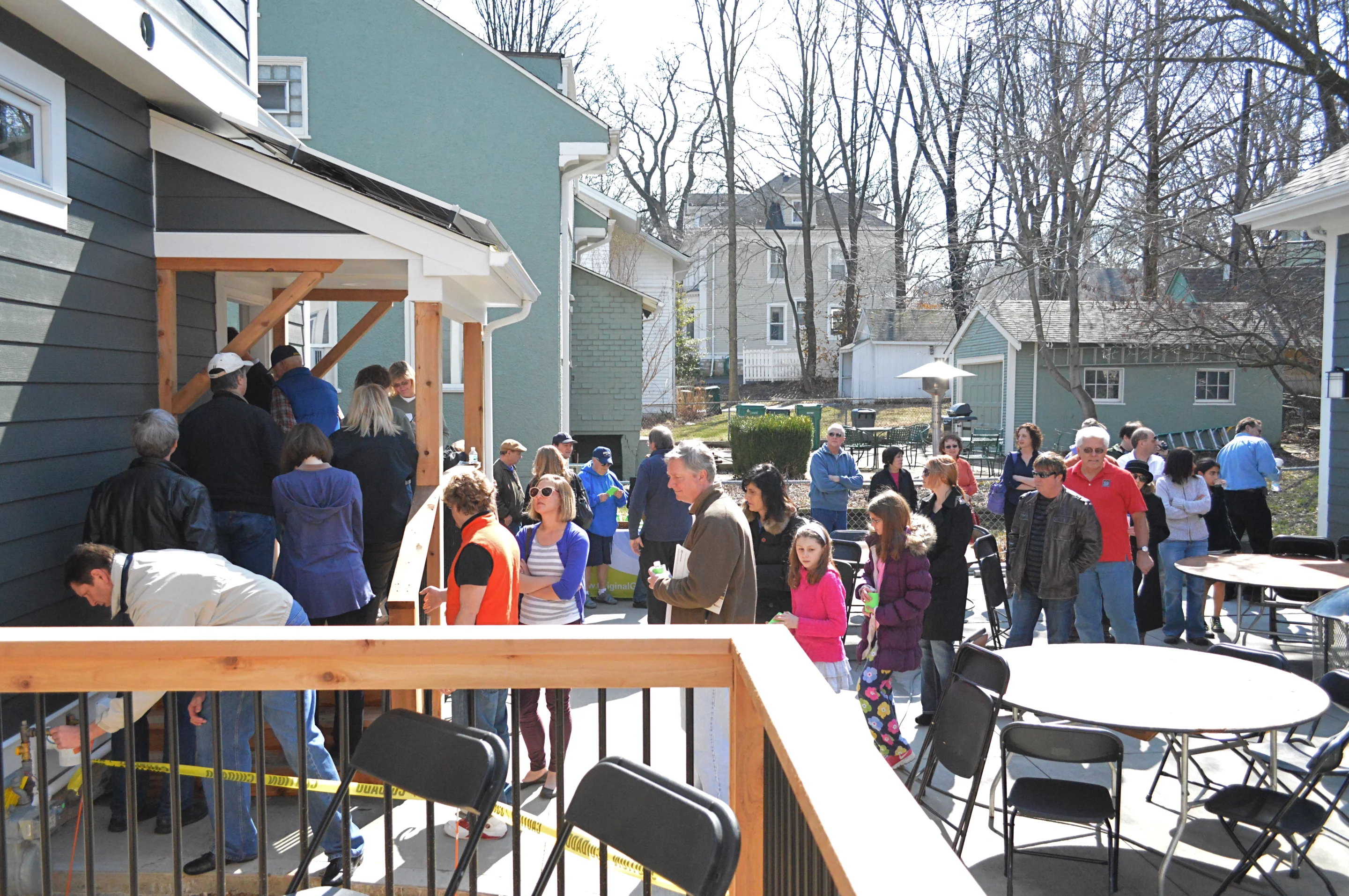 It was very important to the designers that the Active House blend in perfectly with the surrounding neighborhood