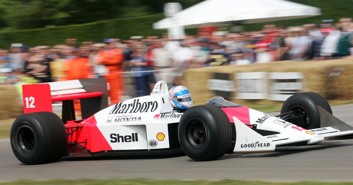 Formula 1 going hybrid - 1.6 liter turbos, KERS ... and ...