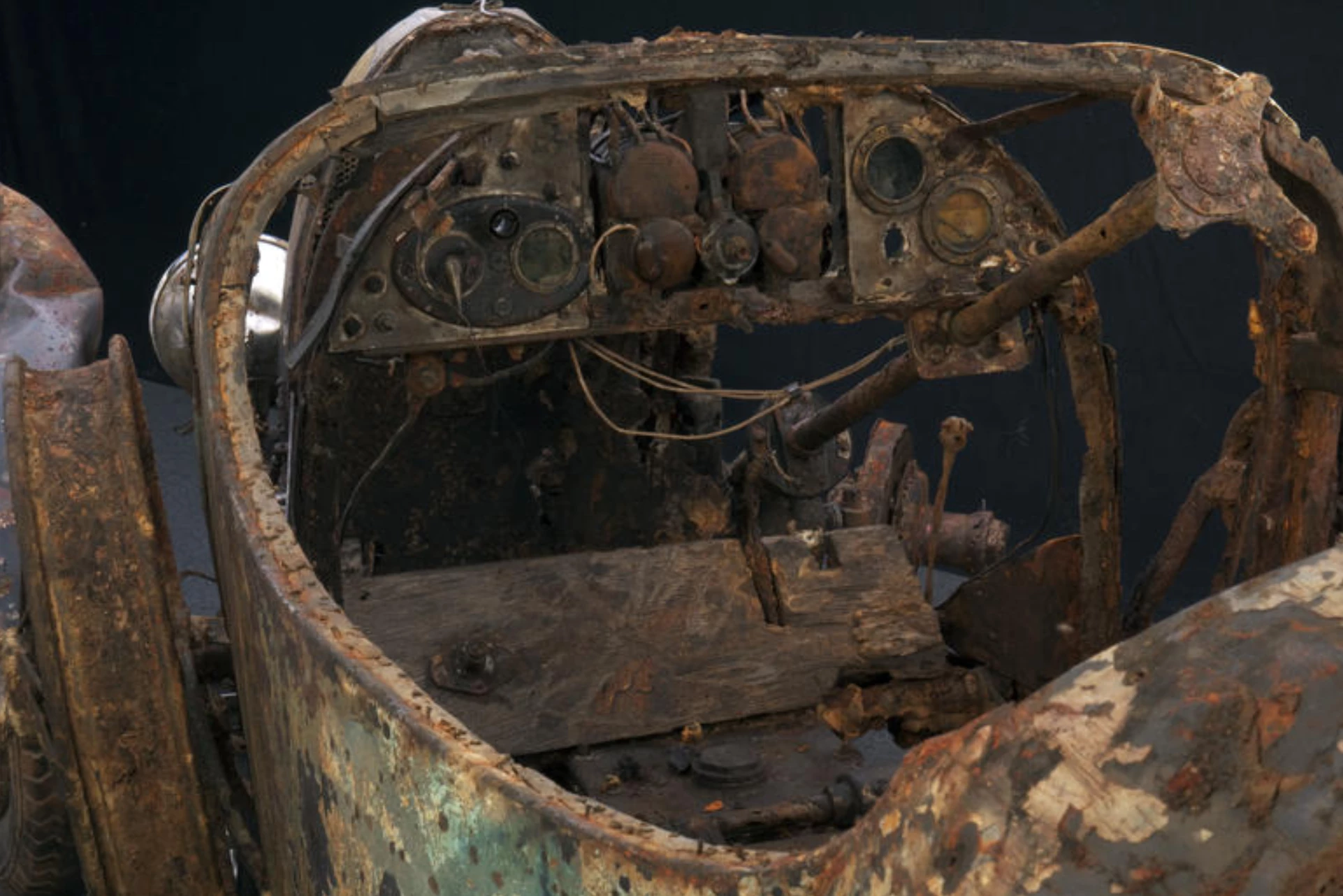 One of the most remarkable stories of automotive history closed another fascinating chapter at the third annual Bonhams Rétromobile sale on January 23, 2010 when the legendary Lake Maggiore 1925 Bugatti Type 22 Brescia fetched EUR 260,500.