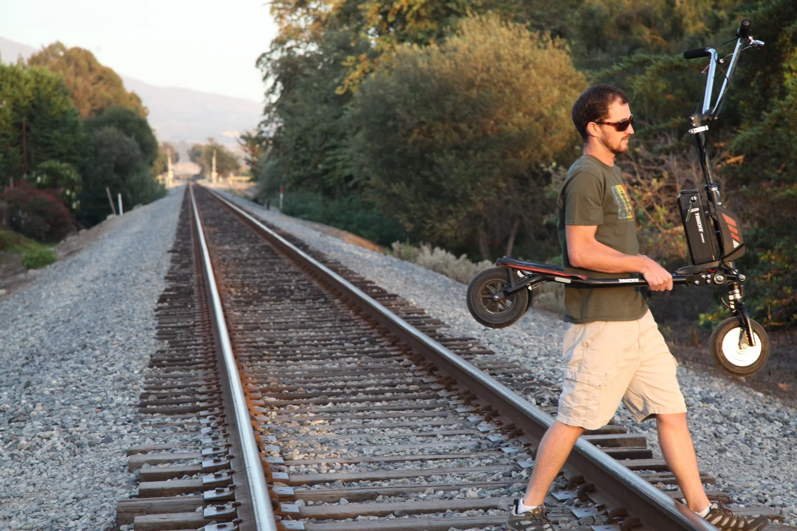 The Freedom weighs 37 lb