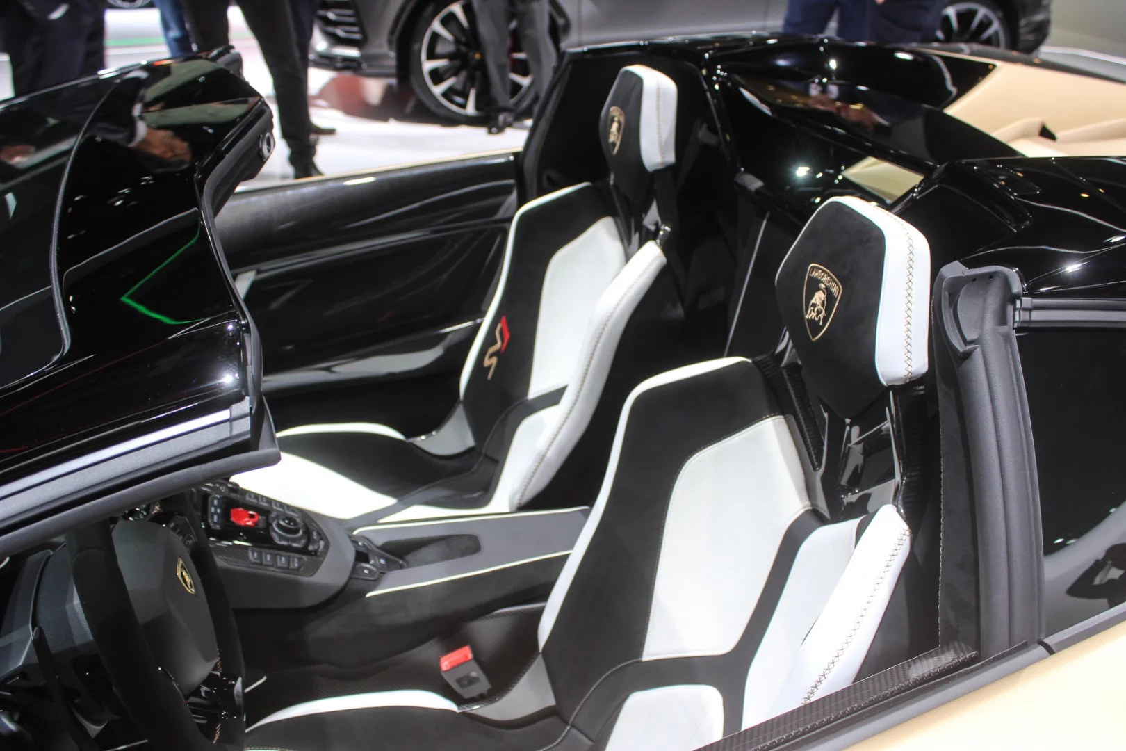 Inside the Lamborghini Aventador SVJ Roadster