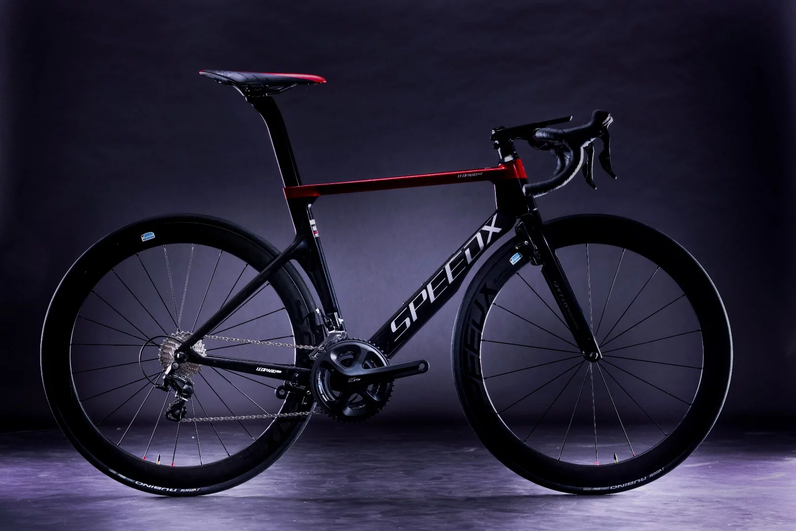 The SpeedX Leopard tips the scales at 8.4 kg (18.5 lb)