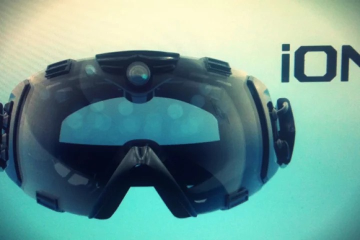 HD Camera and ski goggles combine in the Zeal iON