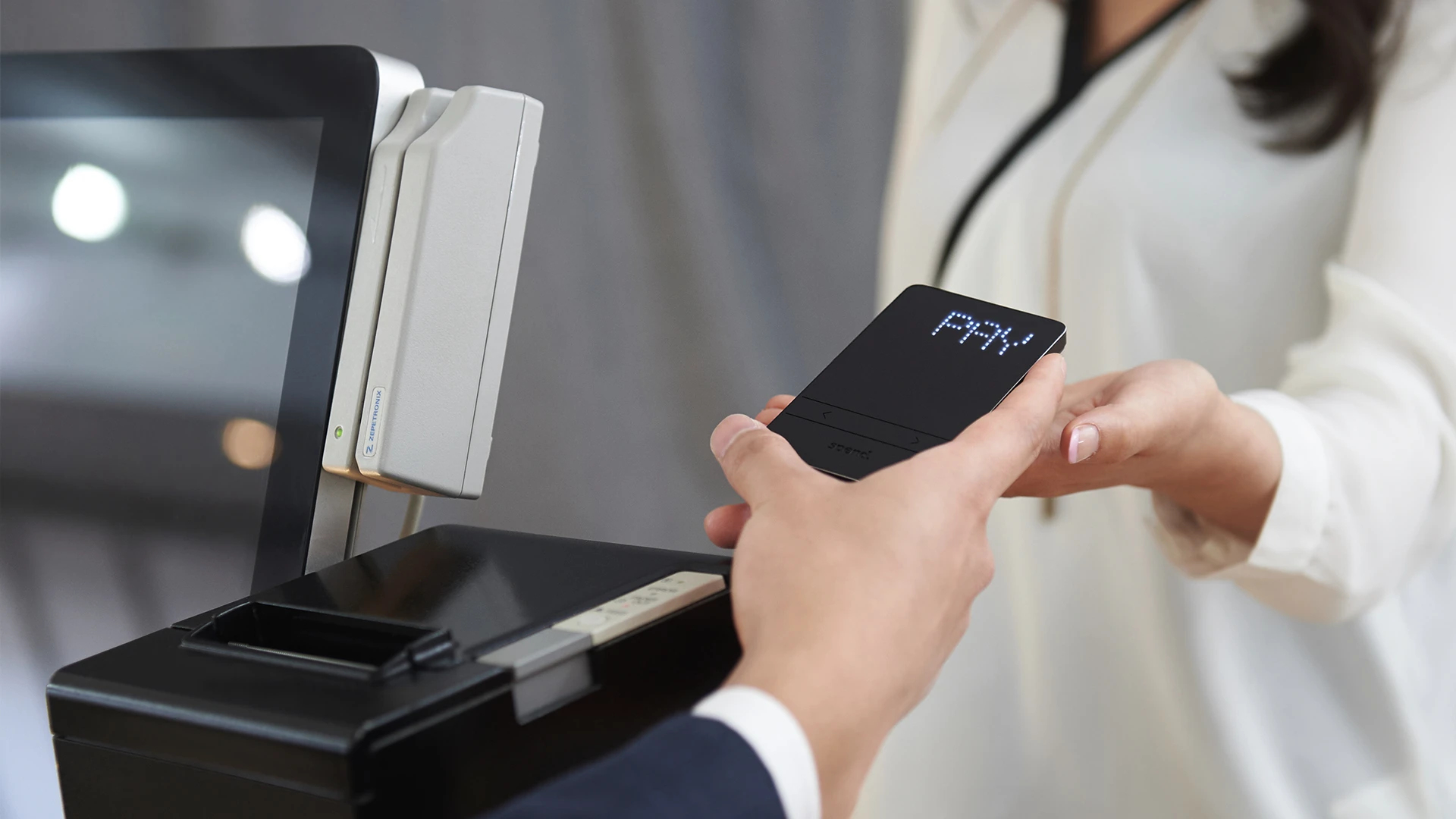 The Spendwallet makes use of a Magnetic Flux Emulation (MFE) technology developed by the wallet's creators