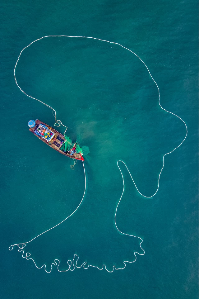 1st Place - Daily Life. "The Lady of the Sea", Vietnam, Drone