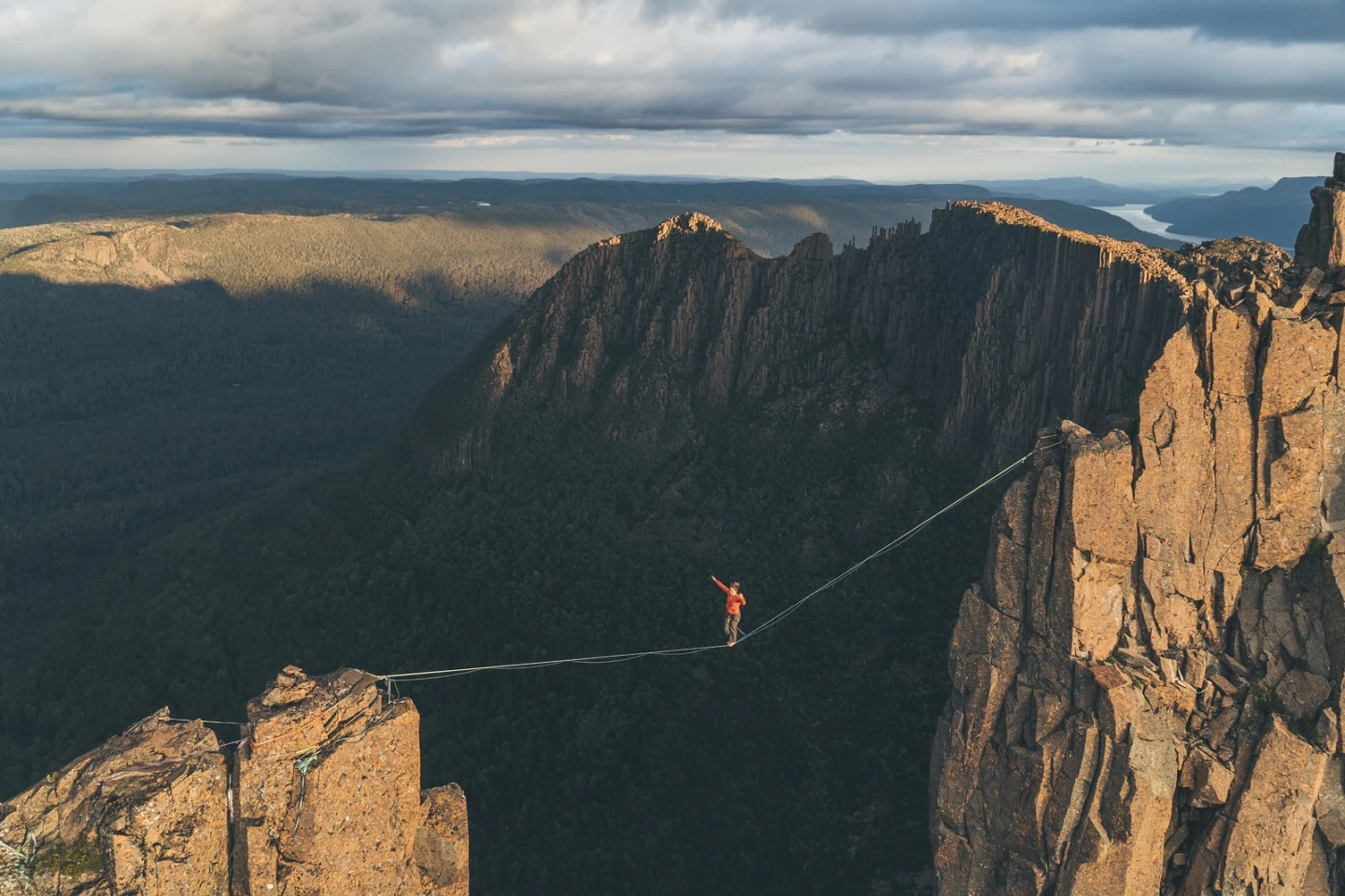 International Photo Awards. 2nd Place / Sports/Extreme sports. 'Walking on the Edge'