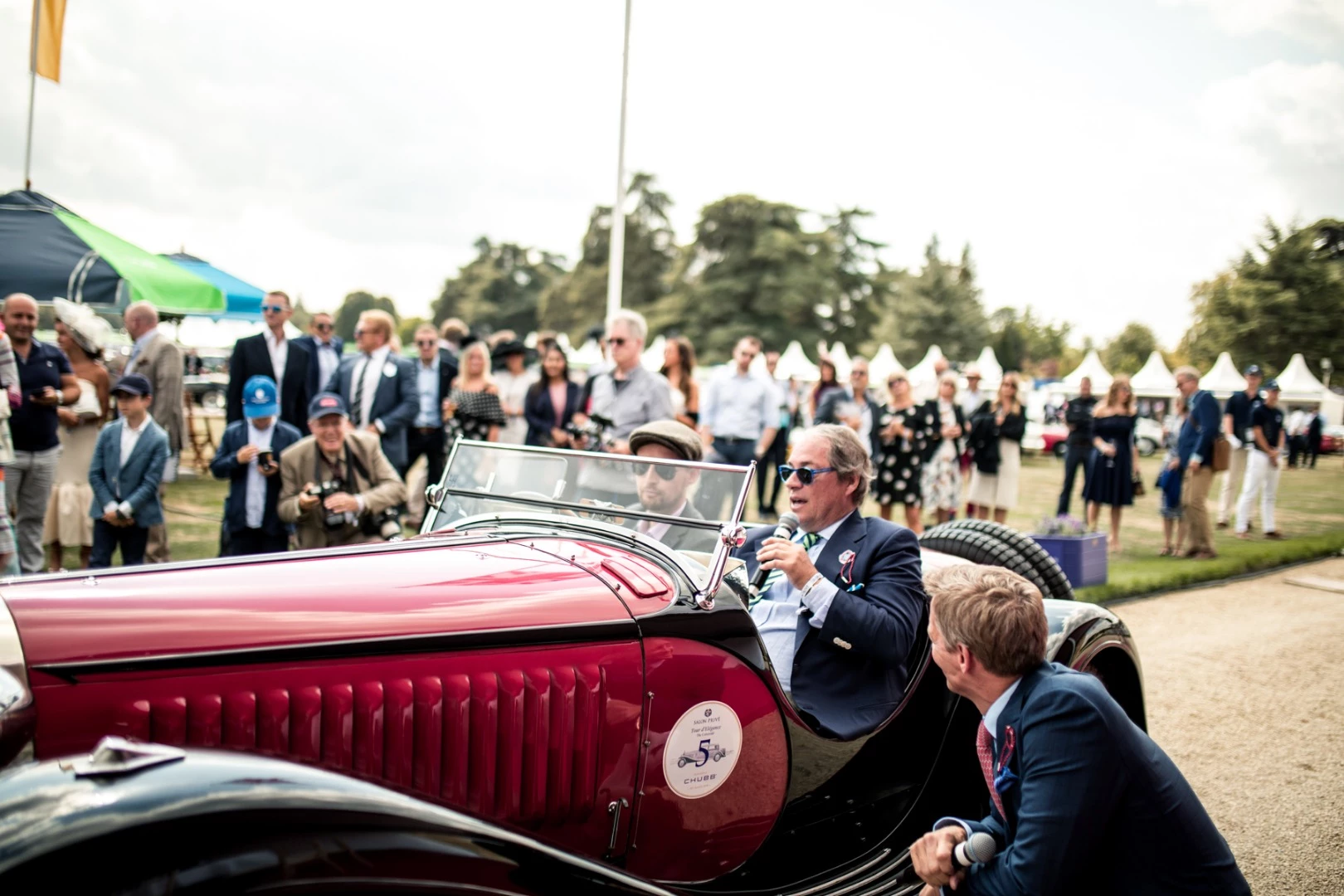 1933 Bugatti Type 55 Roadster by Jean Bugatti | Winner: 2018 Salon Privé | Owner: Robert Bishop, Palm Beach, Florida, USA | Specifications: 2,262 cc DOHC inline 8-cylinder supercharged engine • 130 horsepower at 5,000 RPM • 4-speed manual gearbox • Solid front-axle suspension, live rear axle with leaf springs • Four-wheel mechanical drum brakes