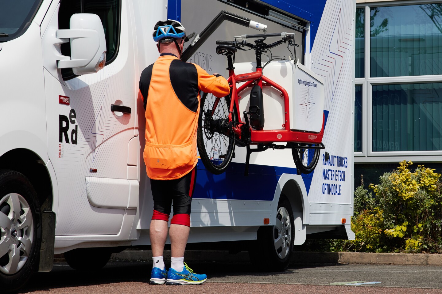 Part of the 3.5-tonne electric trucks cargo box includes a storage bay for a Bullitt electric cargo bike, with included bike lift