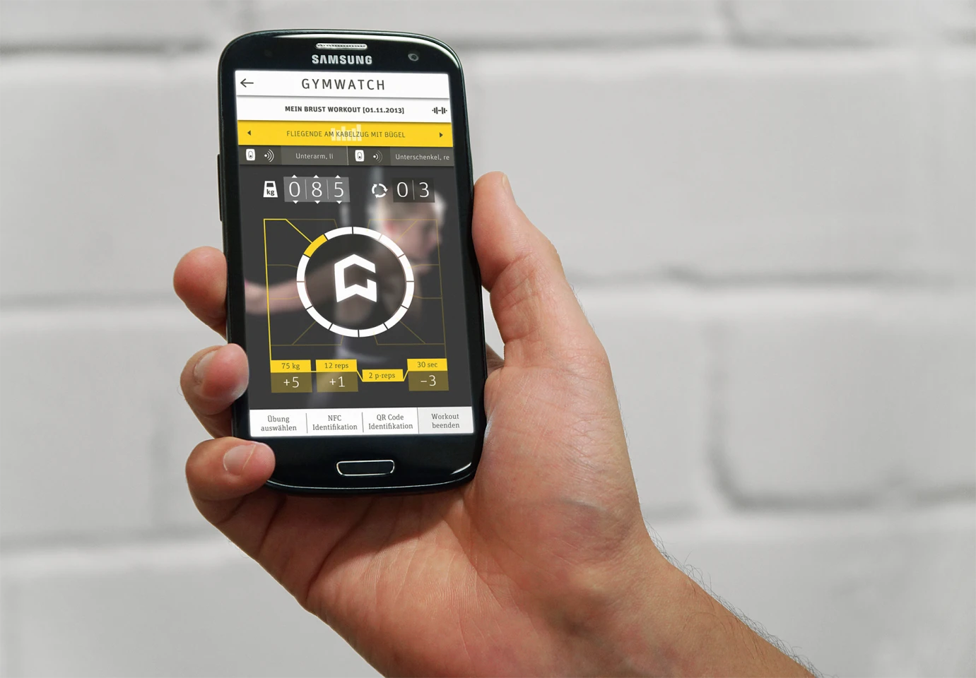 Users can select Guided-Mode if they would like the smartphone app to direct them through their workout or Free-Mode if they'd prefer to be left to their own devices