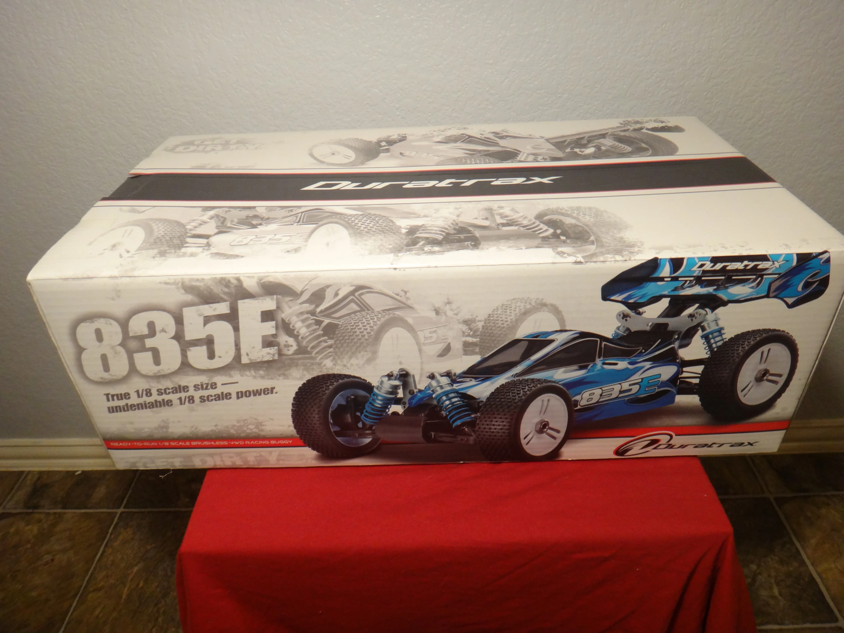 The Duratrax 835E R/C buggy comes fully assembled out of the box and costs US$399.99