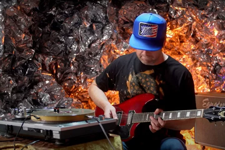 Romanus Records and ADD Pedals have collaborated to create the world's first guitar pedal vinyl record